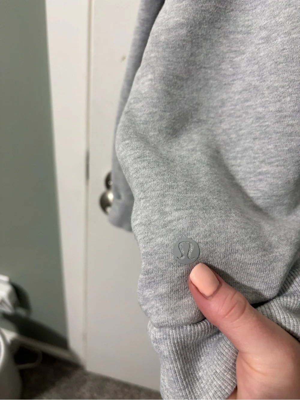 Lululemon crewneck
